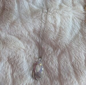 Source Unknown Silver and White Pendant Necklace
